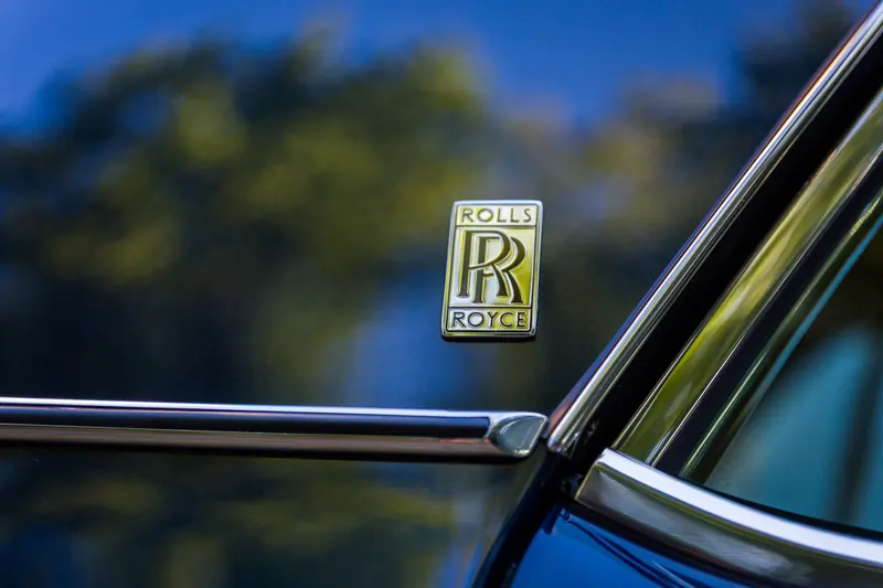 Rolls-Royce RR Emblem