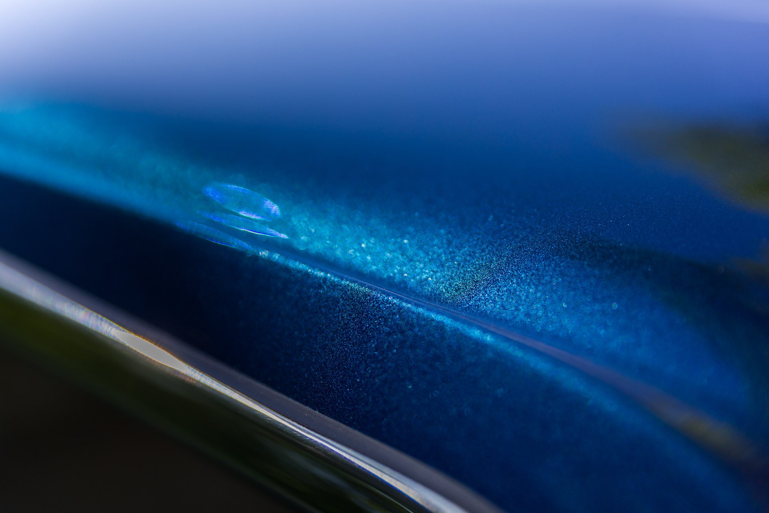 Der Royal-Blue-Lack im Detail